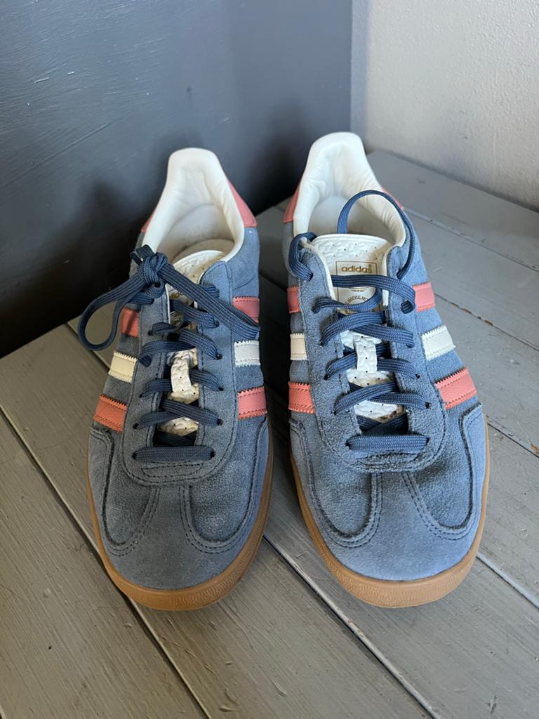 Adidas Gazelle sneakers - Blauw/Roze maat 40 2/3, Ophalen of Verzenden, Zo goed als nieuw, Blauw, Sneakers of Gympen