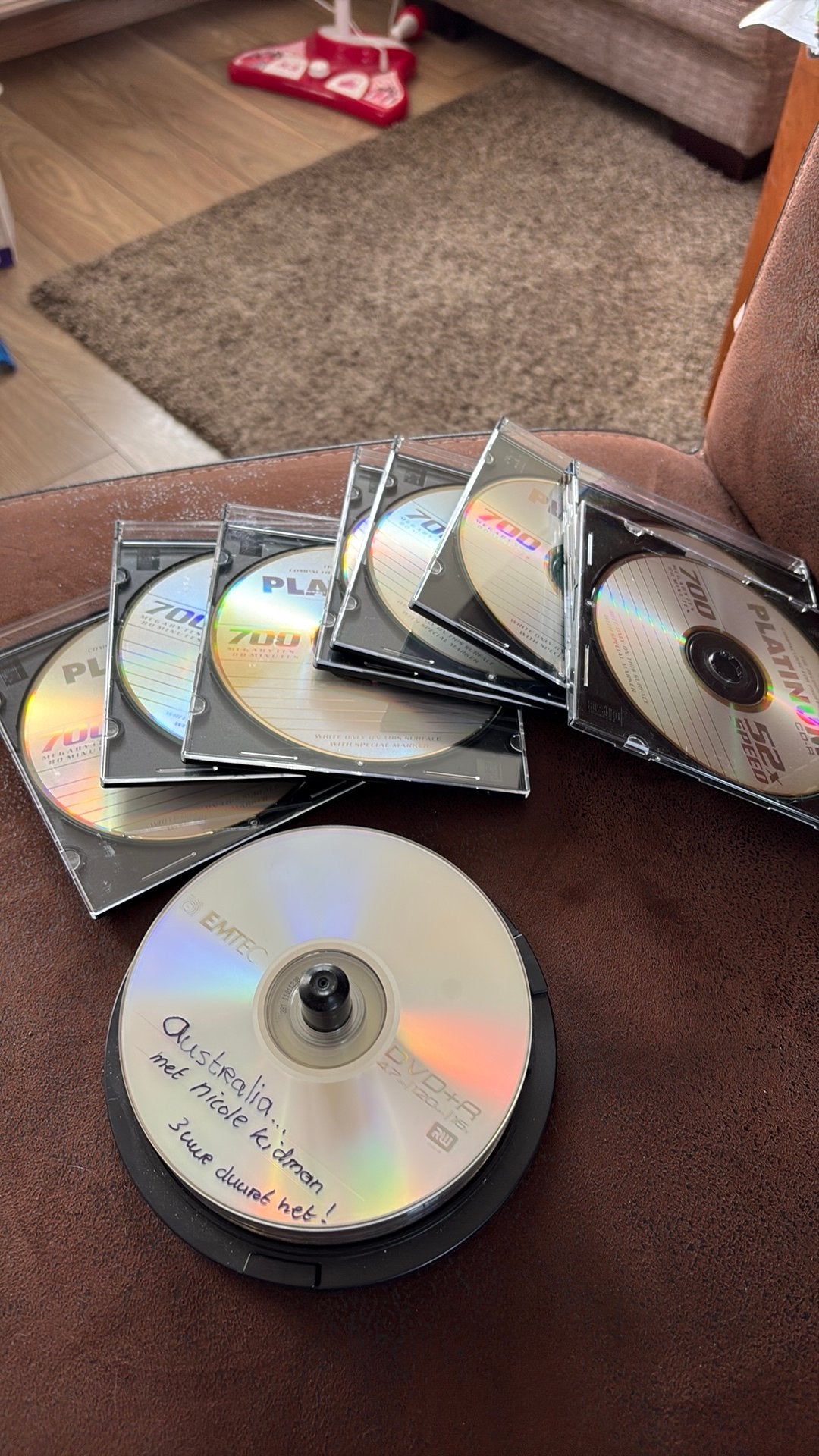 9 Platinum cd-r 700 mb 52 x speed en 19 films, Computers en Software, Beschrijfbare discs, Zo goed als nieuw, Ophalen