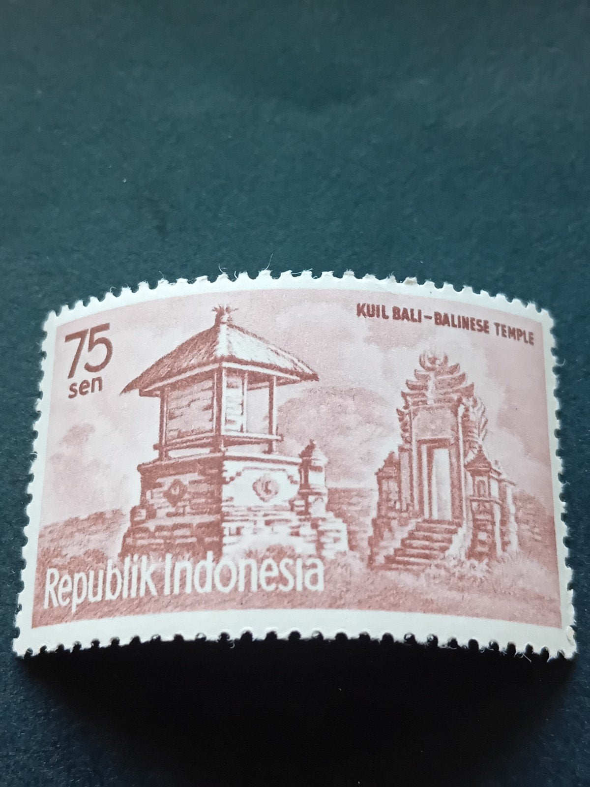 Indonesische postzegel: Kuil Bali - Balinese Tempel (75 sen), Ophalen of Verzenden, Postfris, Zuidoost-Azië