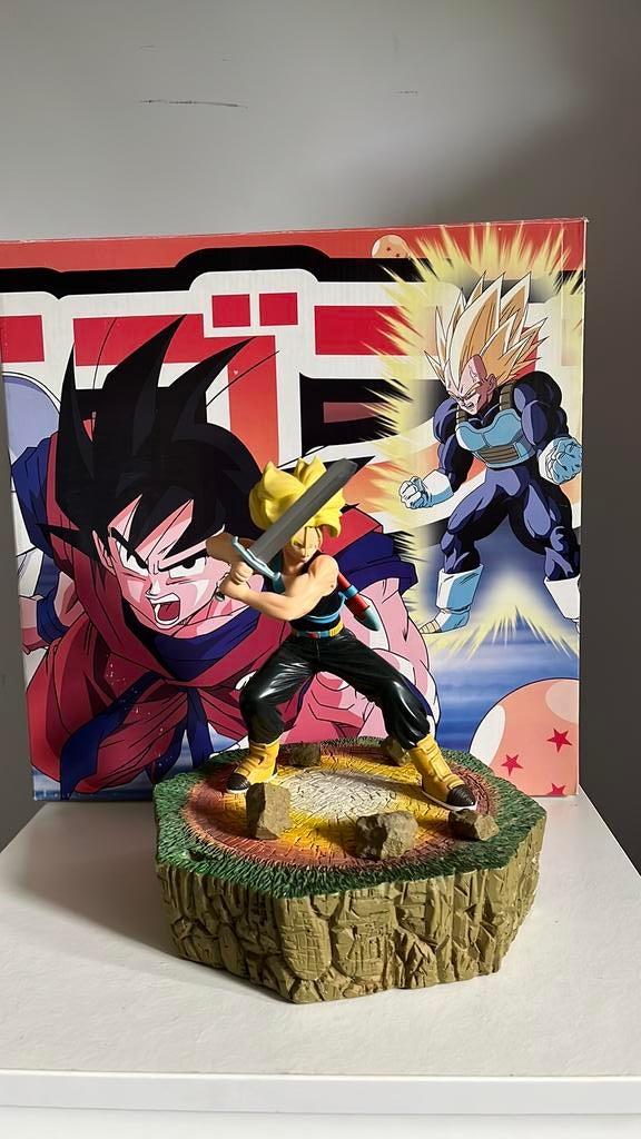 Dragonball z r&m trunks resin figure, Spelcomputers en Games, Games | Overige, Vechten, 1 speler, Ophalen of Verzenden, Zo goed als nieuw