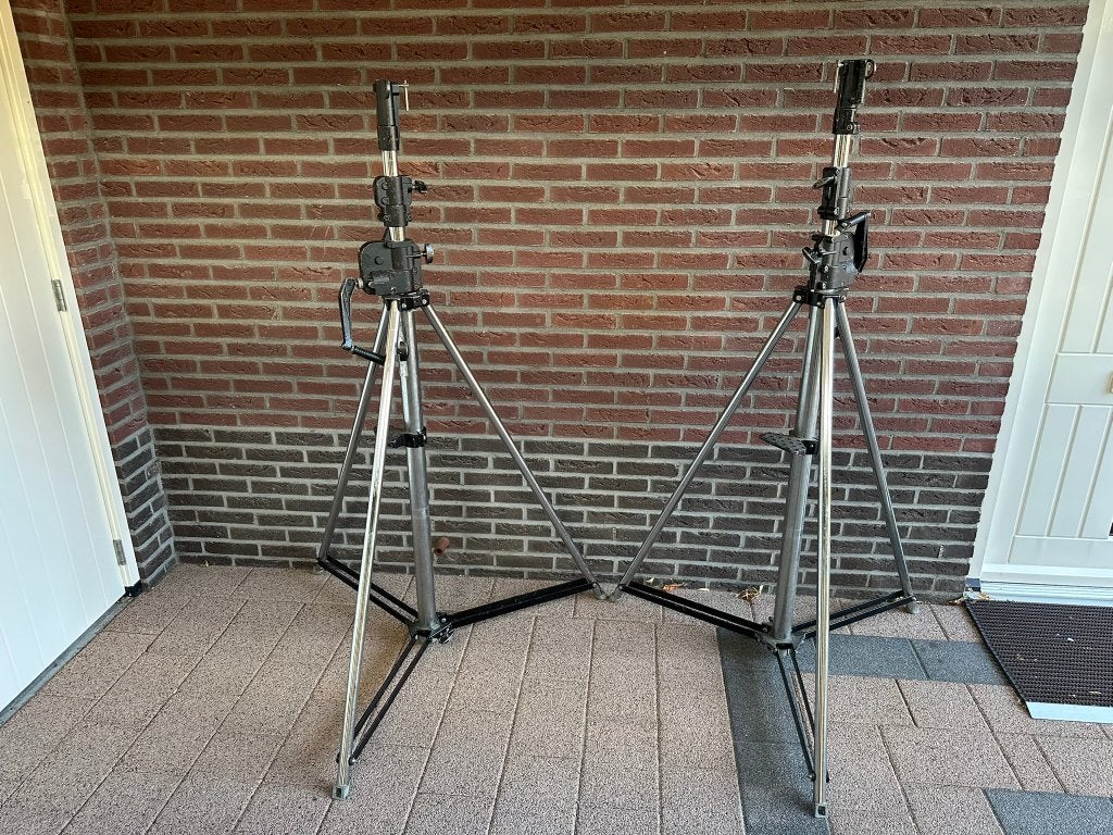 2X Statief met wind-up systeem (max. 50 kilo), Ophalen, Gebruikt, Licht