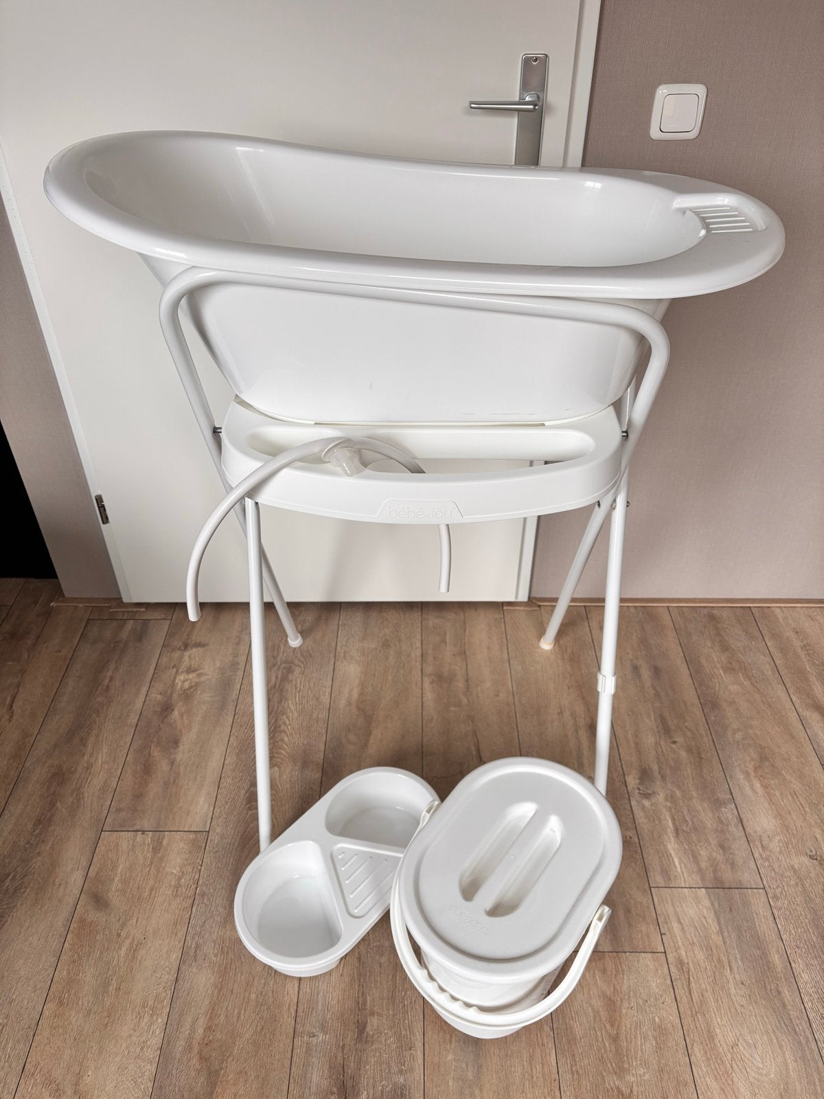 Bébé-Jou Click badset: bad, standaard, luieremmer, waskom, Ophalen, Zo goed als nieuw, Badje, Bébé-jou
