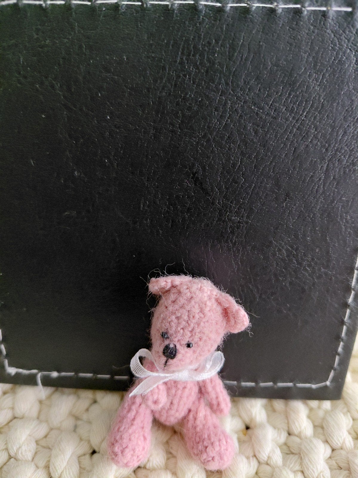 lief gebreid beertje voor poppenhuis, Ophalen of Verzenden, Zo goed als nieuw, Poppenhuis