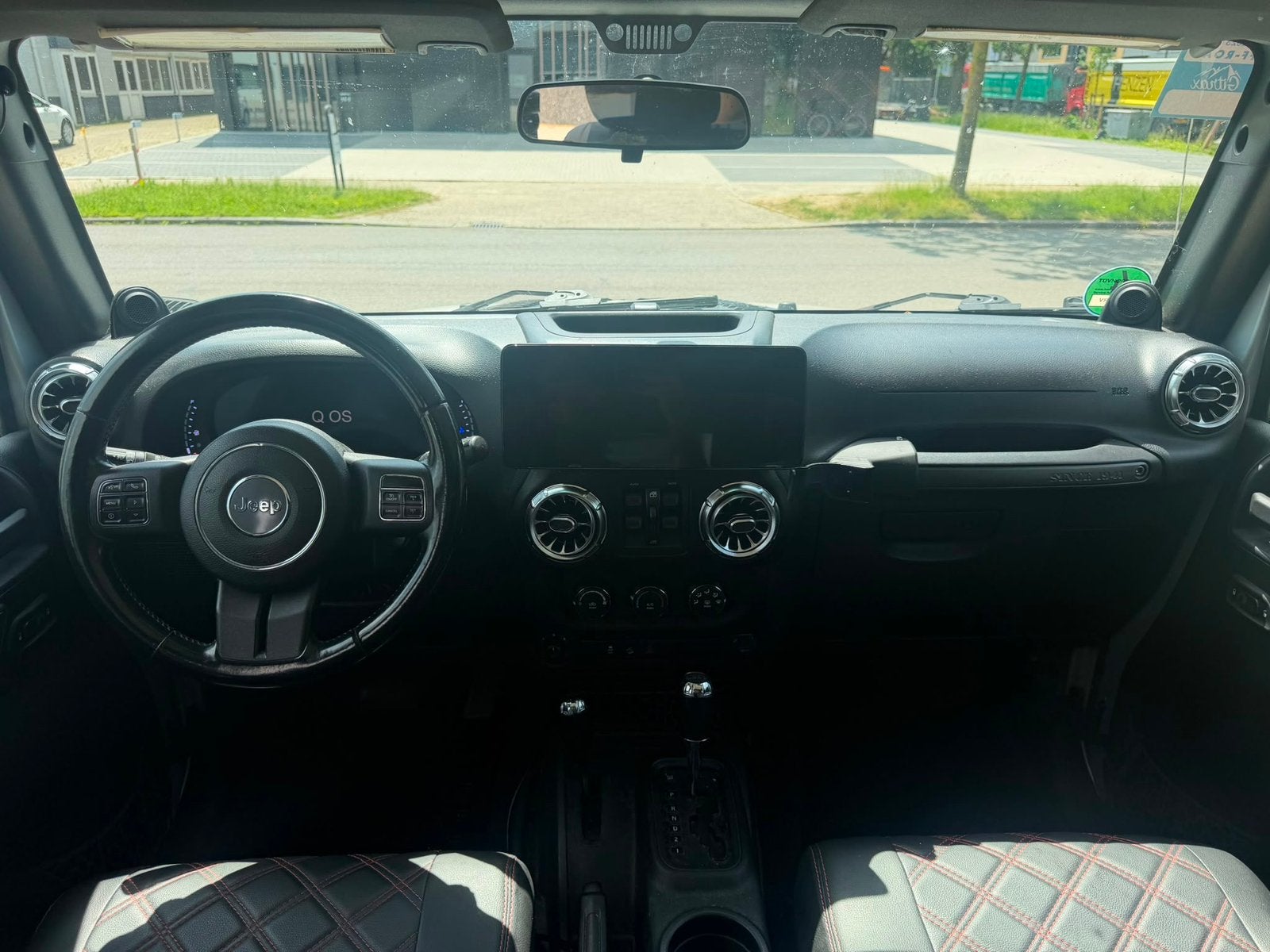‼️JEEP WRANGLER JK SAHARA OFFROAD HARD/SOFTTOP YOUNGTIMER ‼️, Auto's, Jeep, Automaat, Euro 5, Zwart, Bedrijf