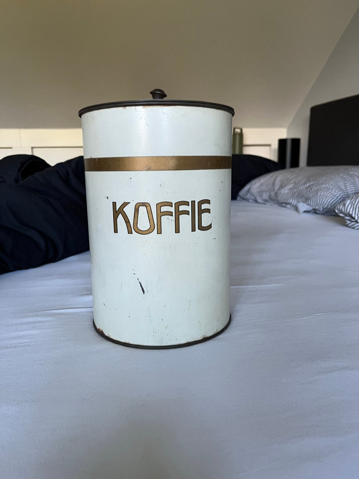 Vintage Koffieblik - Crème met Gouden Details, Antiek en Kunst, Ophalen of Verzenden