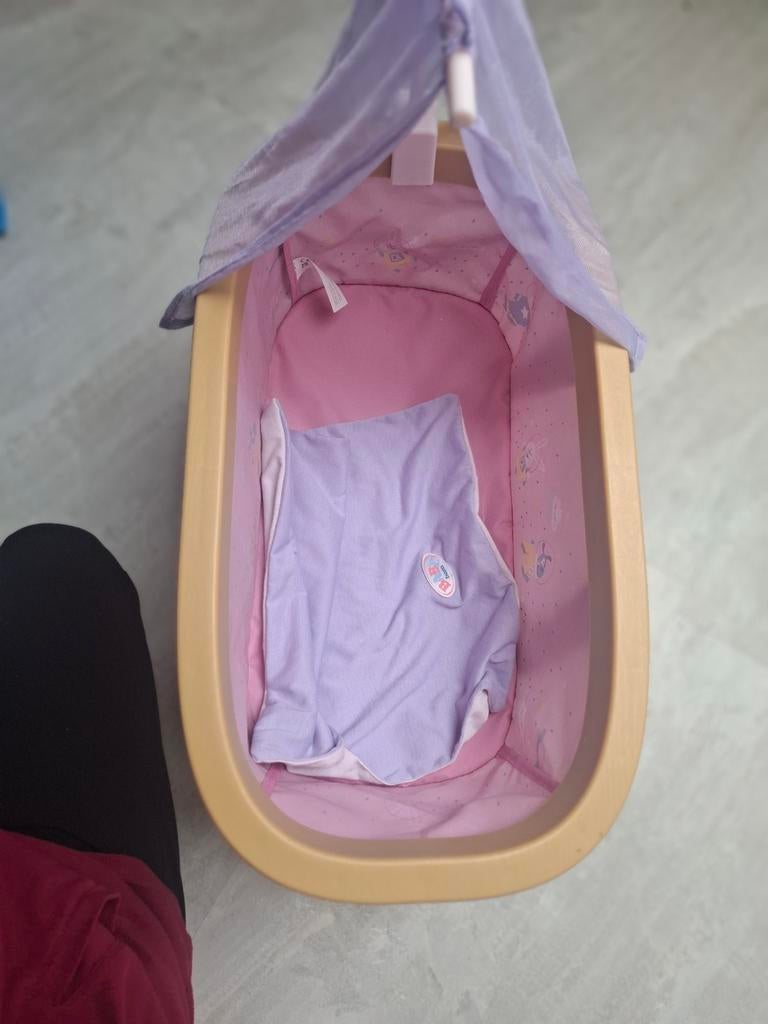 Baby Born bedje met hemeltje, Ophalen