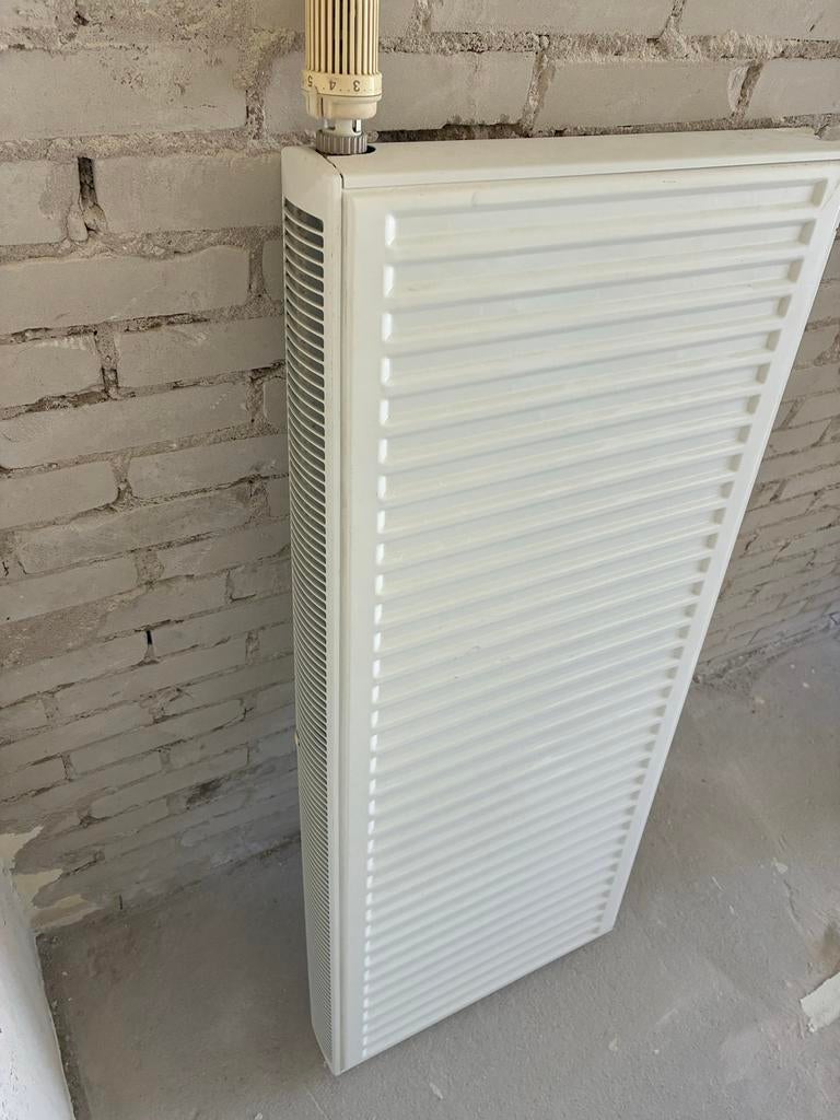 Radiator met thermostaatknop, 122x50 cm, 30 tot 80 cm, Gebruikt, Radiator, Ophalen of Verzenden