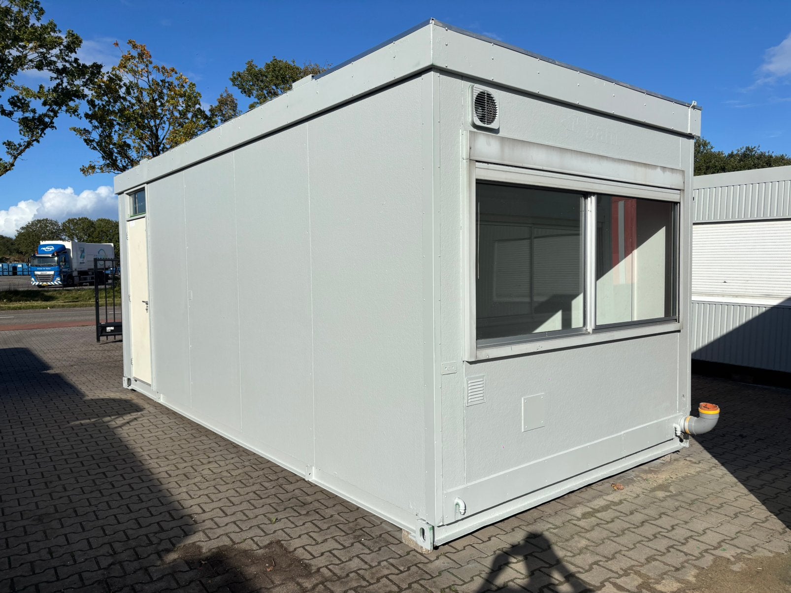 Kantoorunit met keuken en toilet | 2 stuks, Ophalen