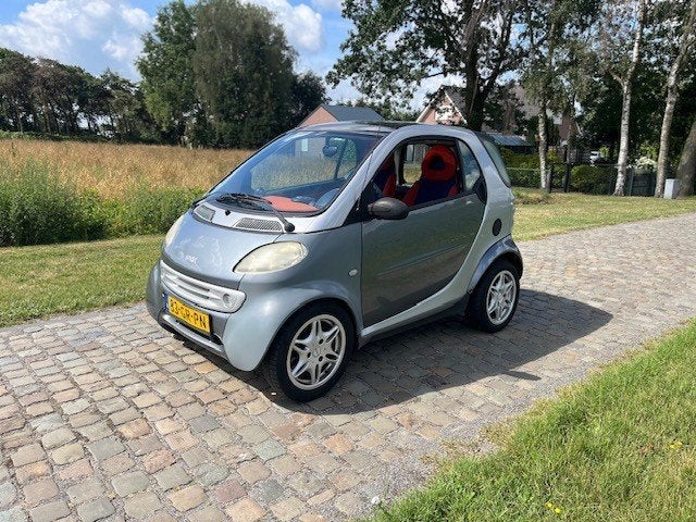 Smart fortwo city coupe 0.6 40KW AUT 2001 inruilkoopje, Auto's, Smart, Automaat, 3 cilinders, 695 kg, 599 cc