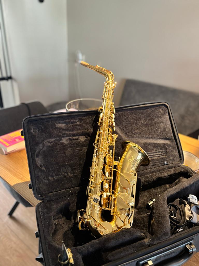 Yamaha YAS-280 Altsaxofoon - Zo goed als nieuw, Muziek en Instrumenten, Ophalen, Zo goed als nieuw, Alt, Met koffer