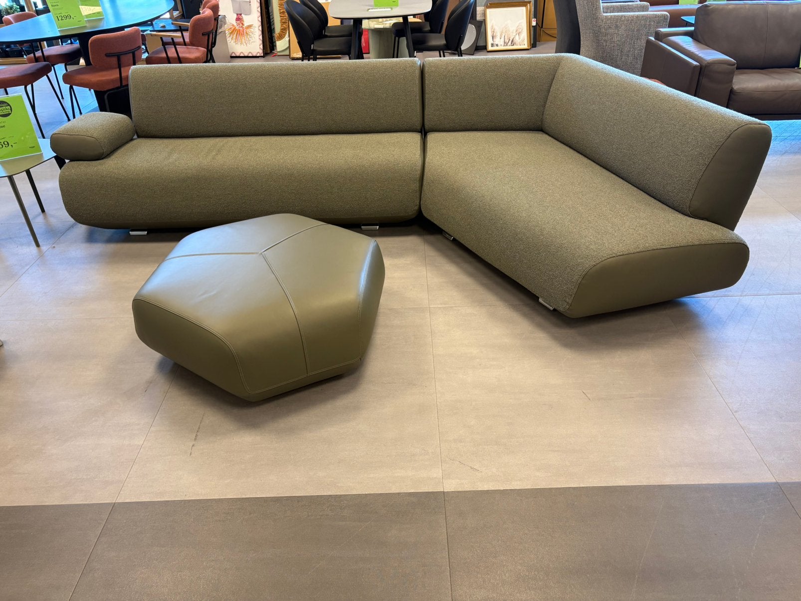 Leolux hoekbank Guadalupe, Huis en Inrichting, Banken | Bankstellen, Ophalen, Gebruikt, 150 cm of meer, Vierpersoons of meer