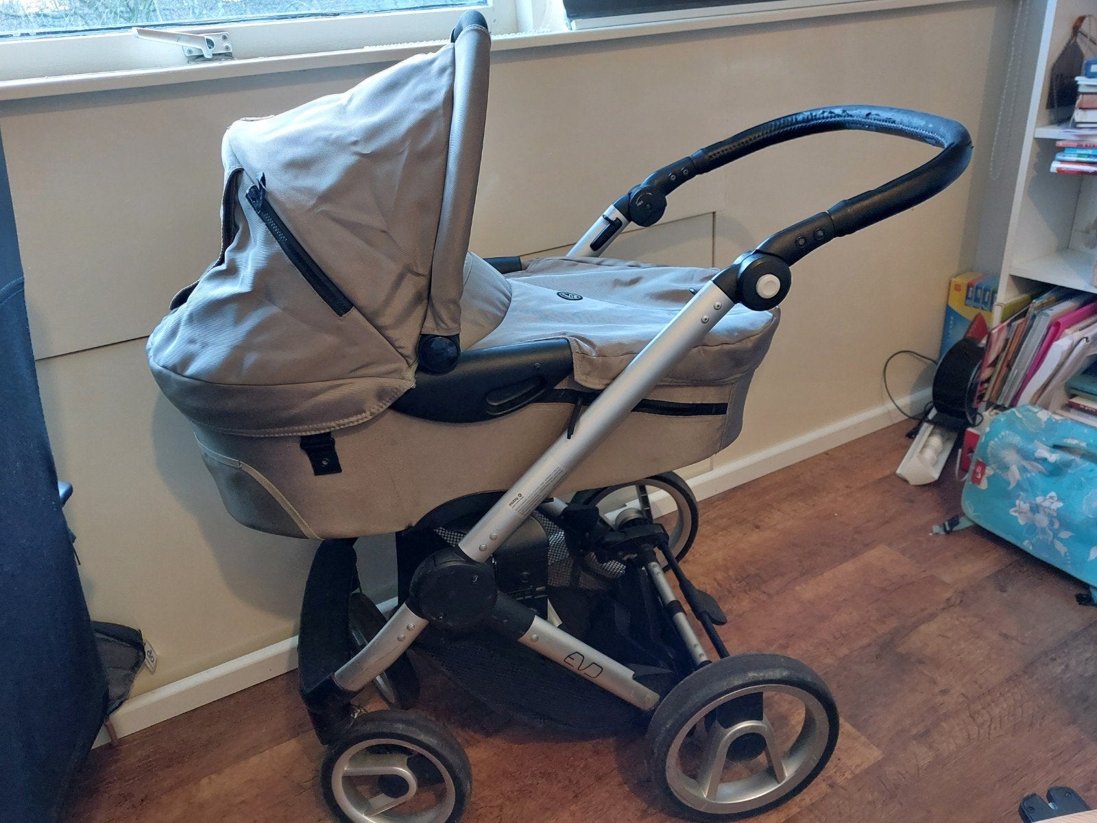 Kinderwagen Mutsy 3-in-1 olijfgroen, Kinderen en Baby's, Kinderwagens en Combinaties, Ophalen, Gebruikt, Combiwagen, Mutsy