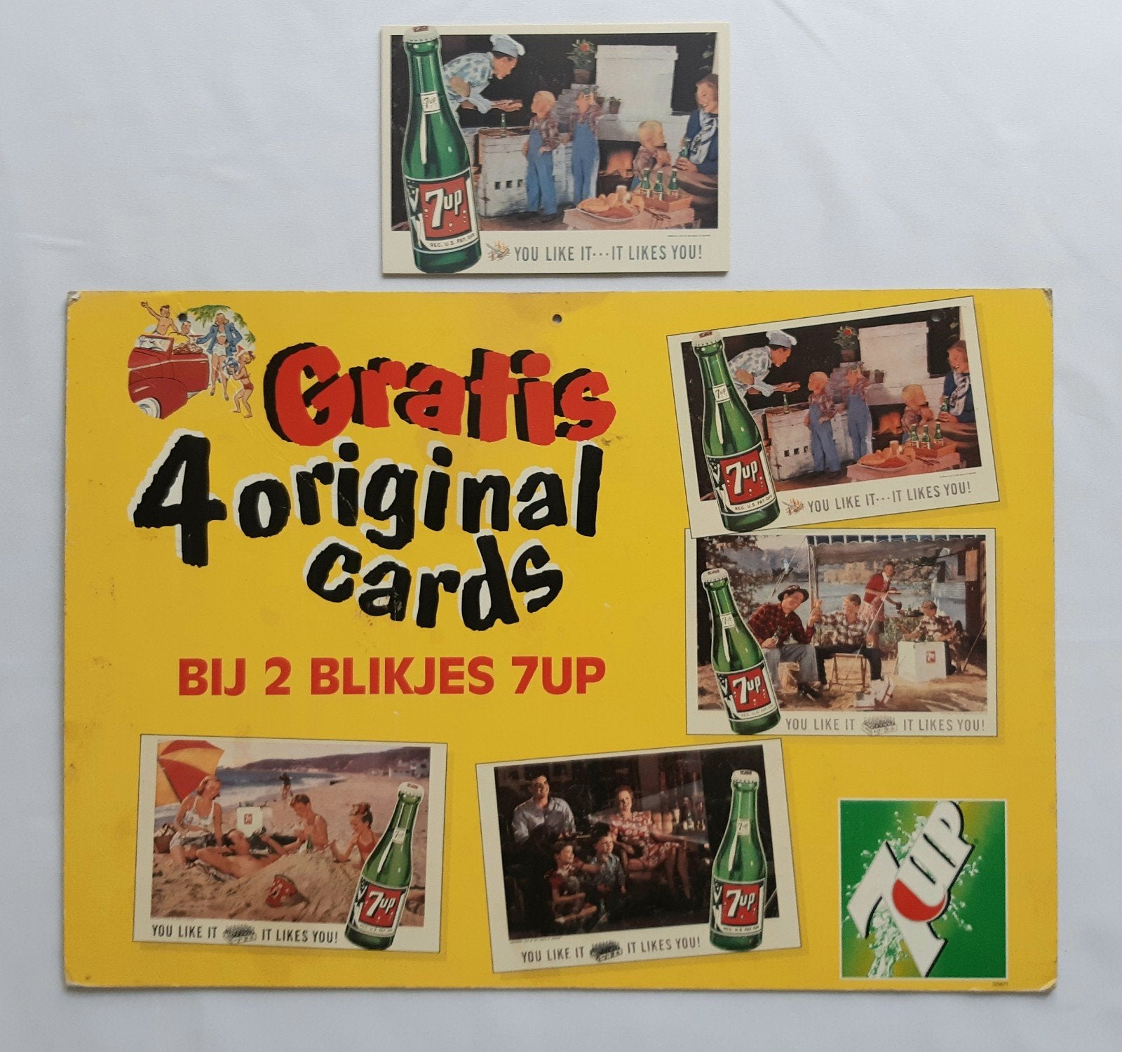 7UP Reclame Kartonnen Bord met 4 Originele Kaarten., Ophalen of Verzenden, Gebruikt, Reclamebord