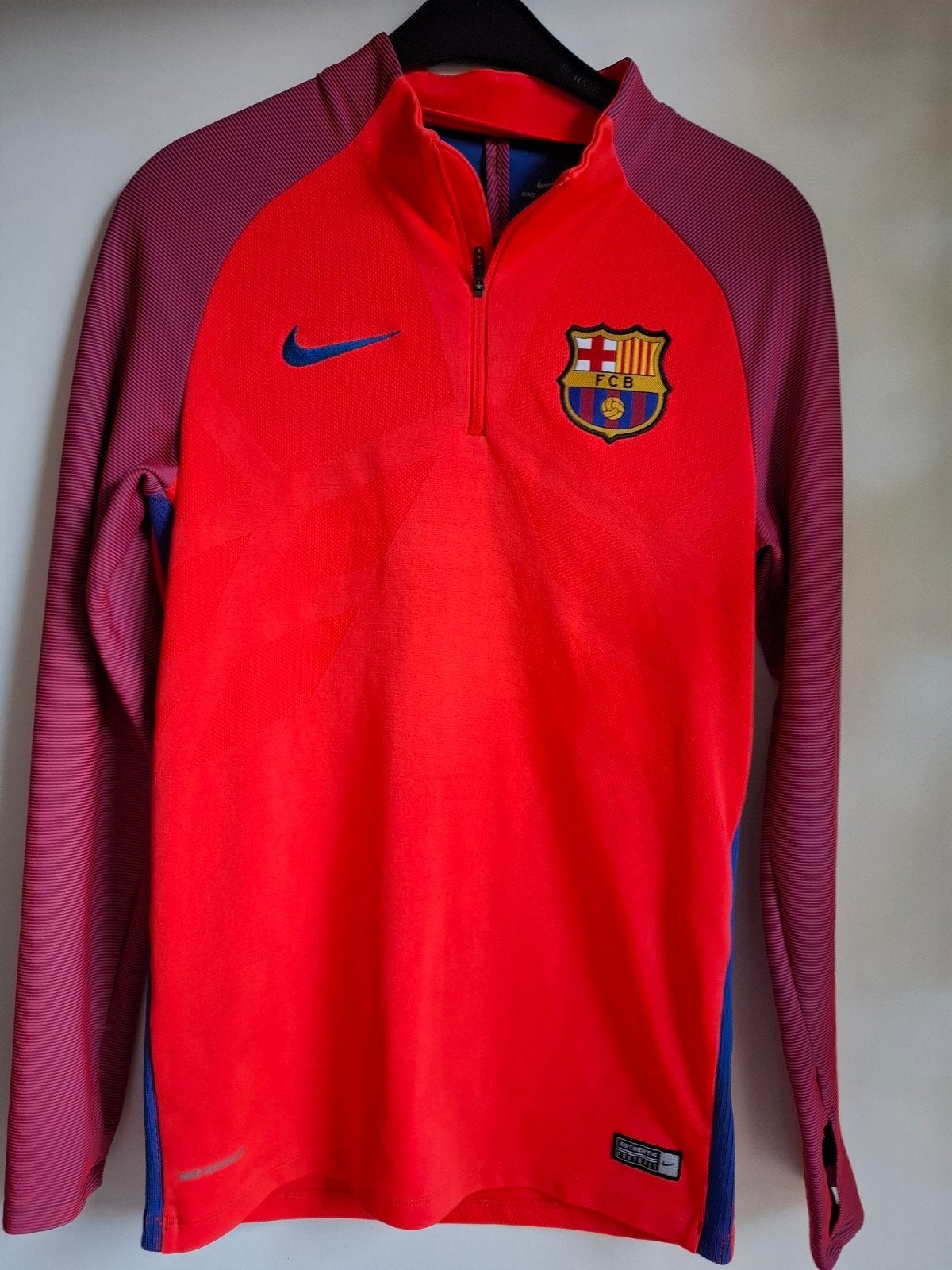 Fc Barcelona voetbal sweater maat S, Ophalen of Verzenden, Zo goed als nieuw, Buitenlandse clubs, Overige typen