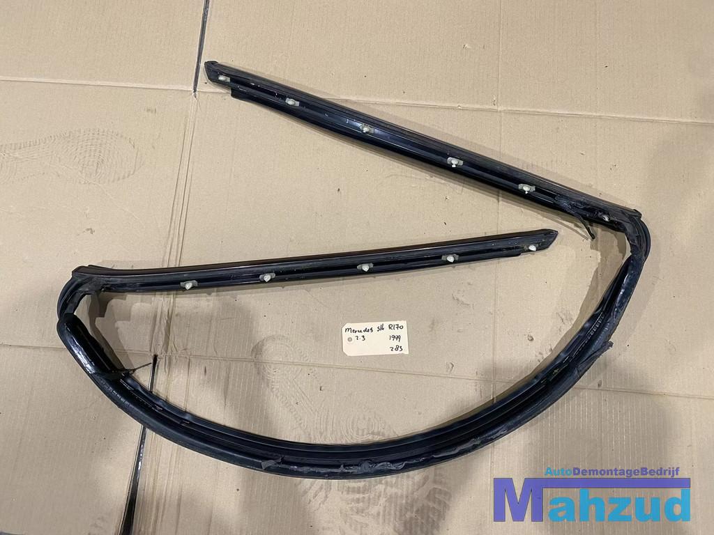 MERCEDES SLK R170 Raamrubber dakrubber a stijl rubber, Auto-onderdelen, Gebruikt, Mercedes-Benz AG, Mercedes-Benz, Ophalen of Verzenden