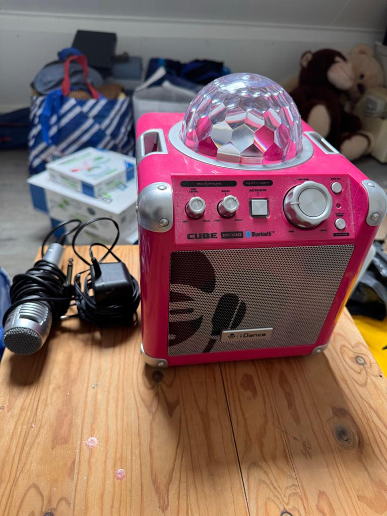 iDance CUBE BC100 Karaoke Machine met Microfoon - Roze, Ophalen, Gebruikt, Complete set