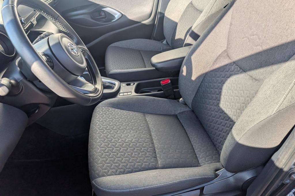 Toyota Yaris Cross 1.5 Hybrid Active |NL auto| Garantie tot, Auto's, Toyota, Stof, Gebruikt, Automatische klimaatregeling, 116 pk