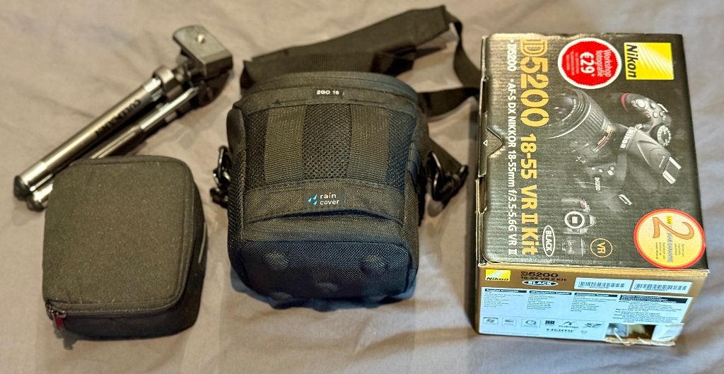 Nikon D5200 spiegelreflexcamera met accessoires, Geheugenkaart, Spiegelreflex, Ingebouwde flitser, Ophalen of Verzenden