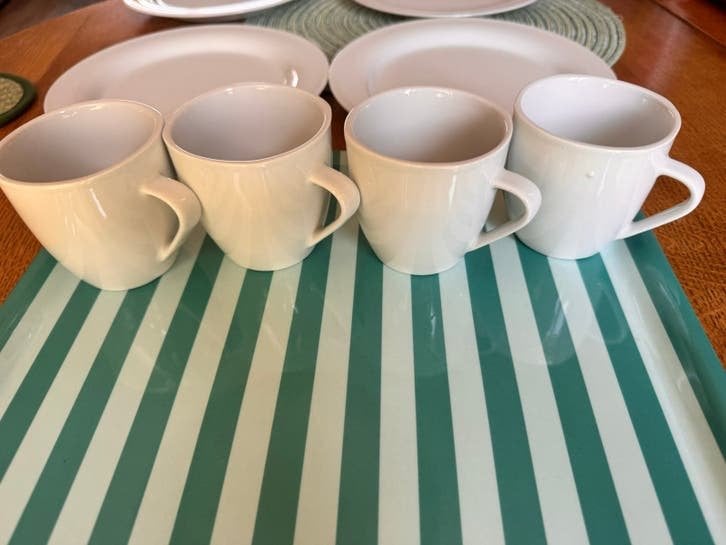 Arzberg servies: 4 borden en 4 mokken, Ophalen, Gebruikt, Arzberg, Bord(en)