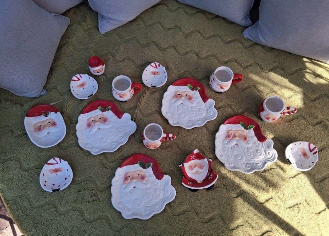 Kerstservies voor 4 personen - Feestelijk design, Ophalen, Zo goed als nieuw, Keramiek, Compleet servies