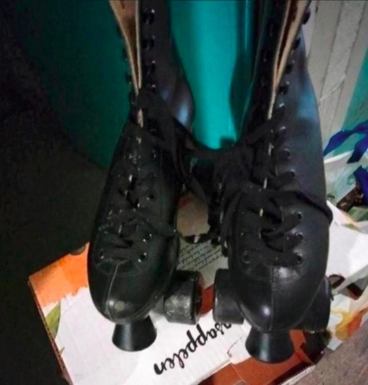Rolschaatsen met beschermset voor polsen/knieen, Sport en Fitness, Skeelers, Overige typen, Zo goed als nieuw, Dames, Ophalen