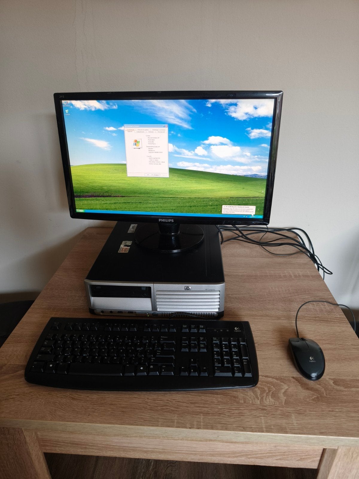 Nette Windows XP PC met 24 inch Philips FullHD Scherm, Computers en Software, Desktop Pc's, Gebruikt, HDD, Minder dan 4 GB, Minder dan 2 Ghz