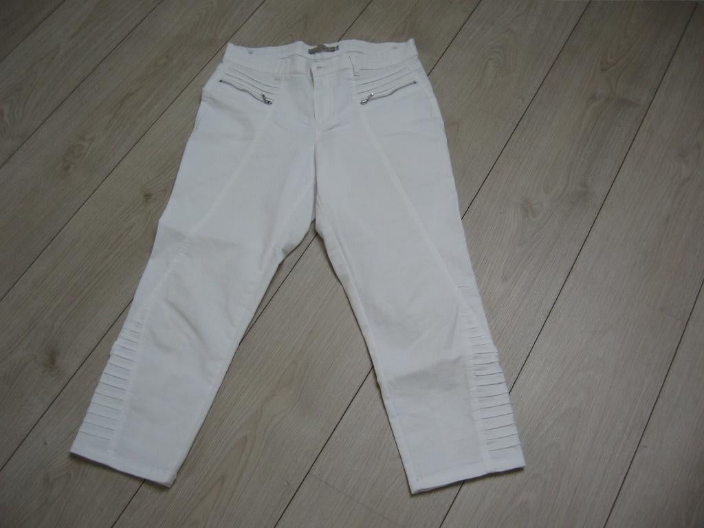 Excl driekwart dames broek wit 38 leuke naden detaills €5.-, Maat 38/40 (M), Wit, Nieuw, Ophalen of Verzenden