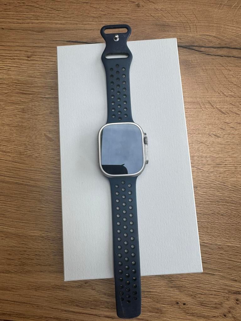 Apple Watch Ultra 2 met diverse bandjes en doos, Afstand, IOS, Ophalen of Verzenden, Zo goed als nieuw