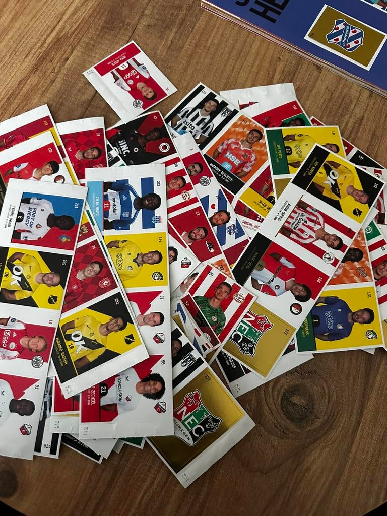 Plus voetbalplaatjes, Plus, Ophalen
