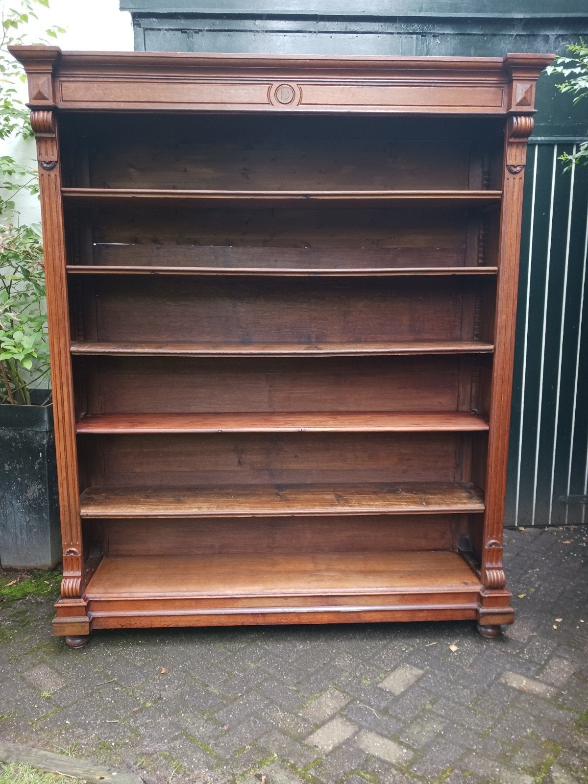 Grote Antieke Boekenkast, Verzenden