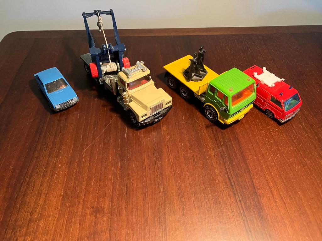 SIKU verzameling - 4 oude SIKU modellen (Jaren 80), Hobby en Vrije tijd, Modelauto's | 1:50, Ophalen of Verzenden, Gebruikt, Auto