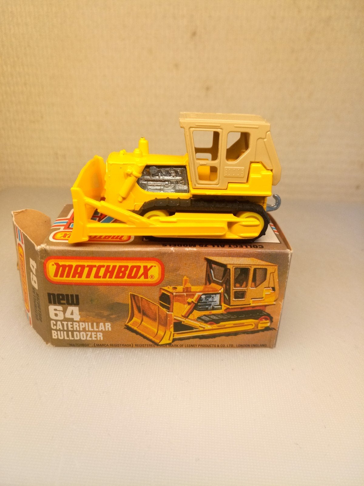 Caterpillar new 64, Antiek en Kunst, Antiek | Speelgoed, Ophalen of Verzenden