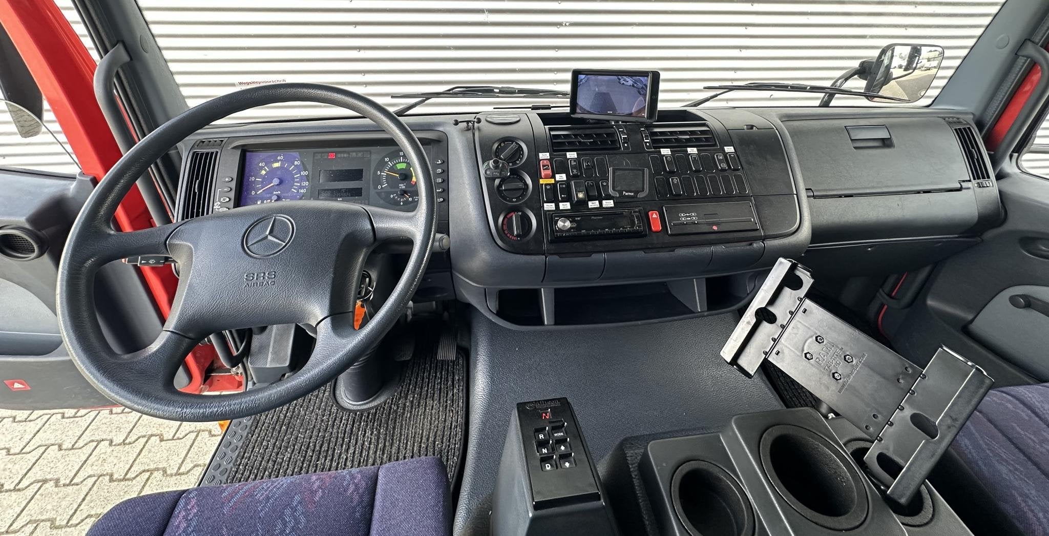 Mercedes-benz 970.04 Atego 1018 laadklep trekhaak Brandweera, Automaat, Stof, Gebruikt, 4 cilinders