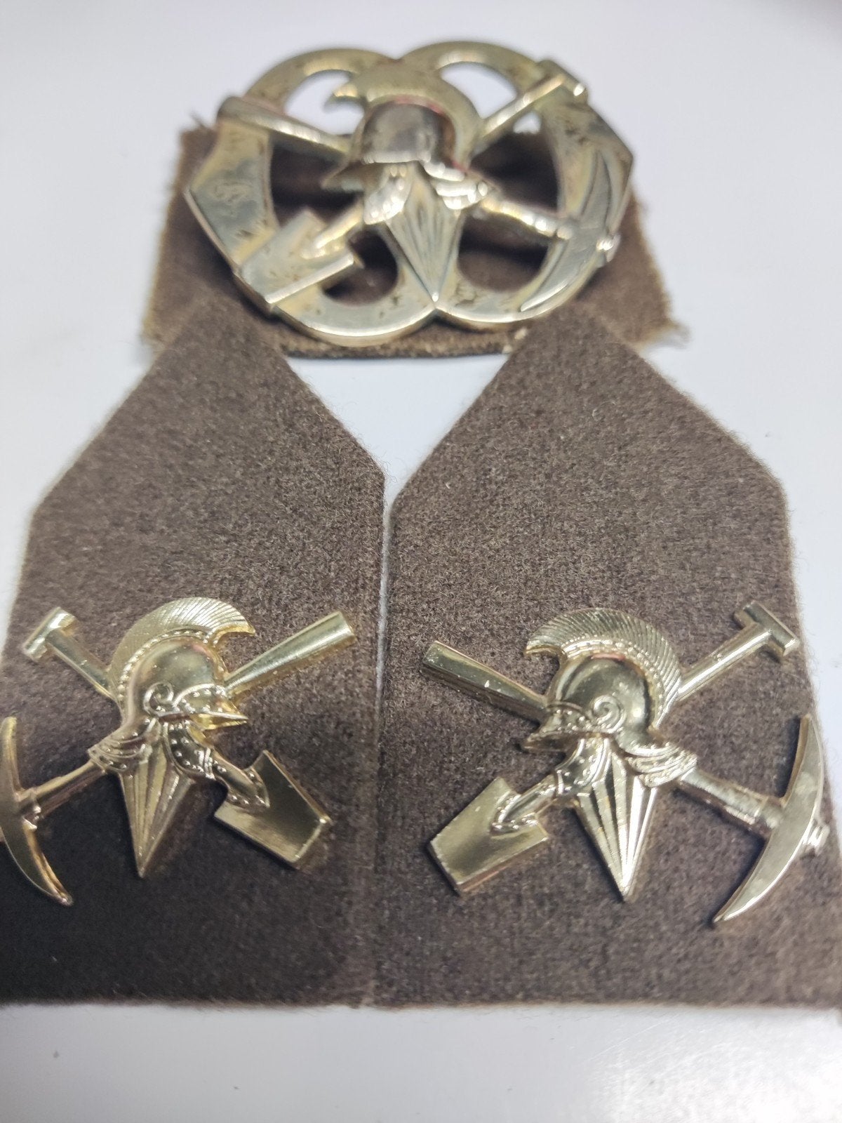 setje Pioniers van de Genie, Ophalen of Verzenden, Landmacht, Nederland, Embleem of Badge
