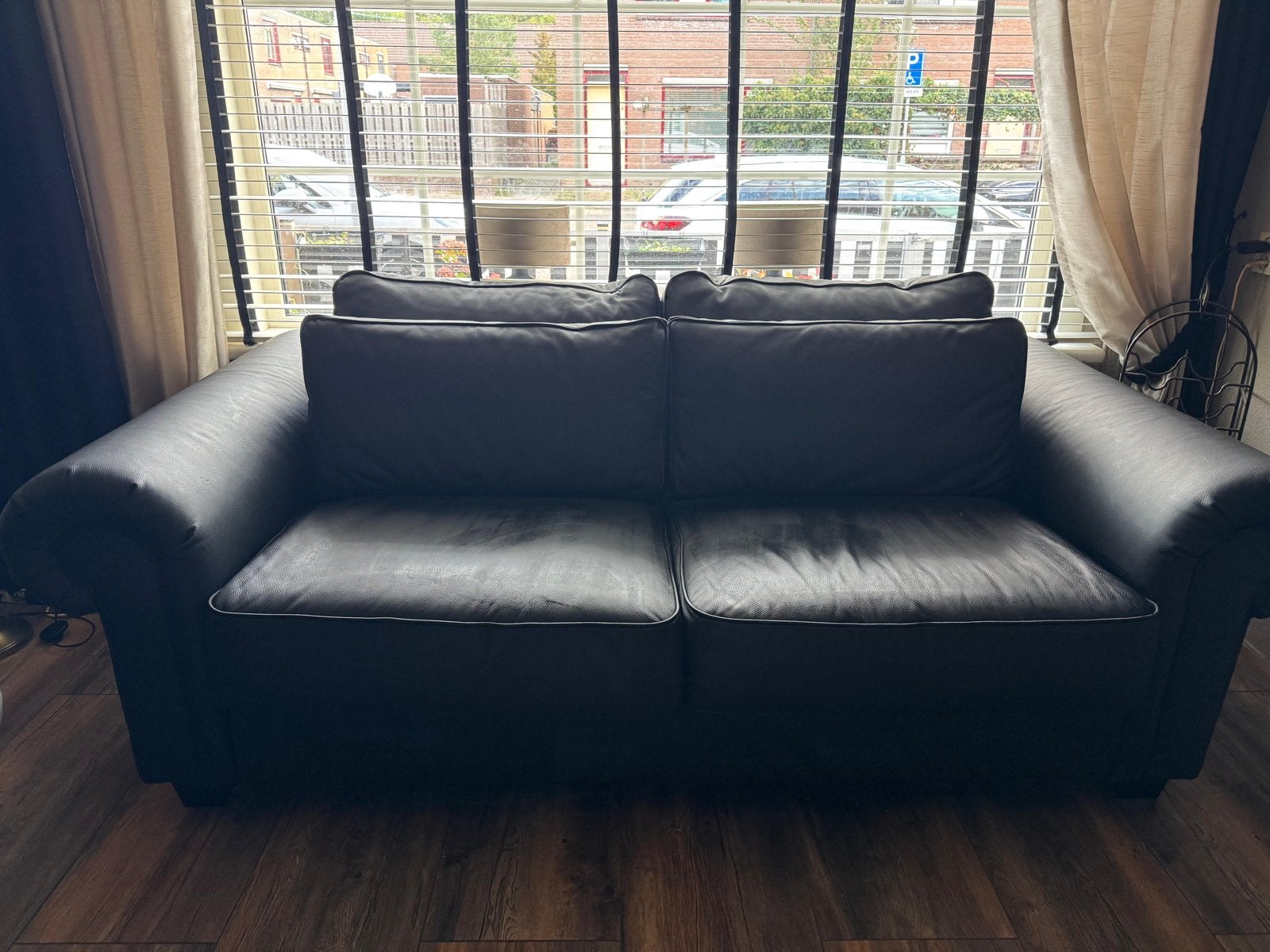 2 Zwarte tweepersoonsbanken van DSense Living, Ophalen, Gebruikt, 150 tot 200 cm, Tweepersoons
