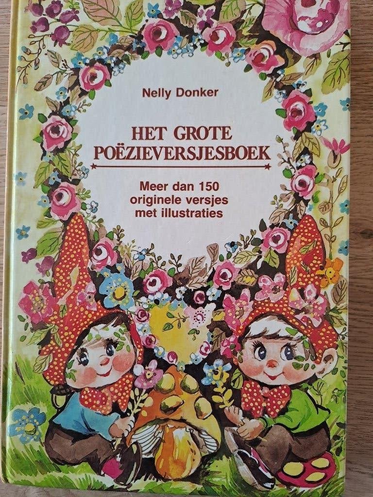 HET GROTE POËZIEVERSJESBOEK. NELLY DONKER., Boeken, Gelezen, Nelly Donker, Ophalen of Verzenden, Eén auteur