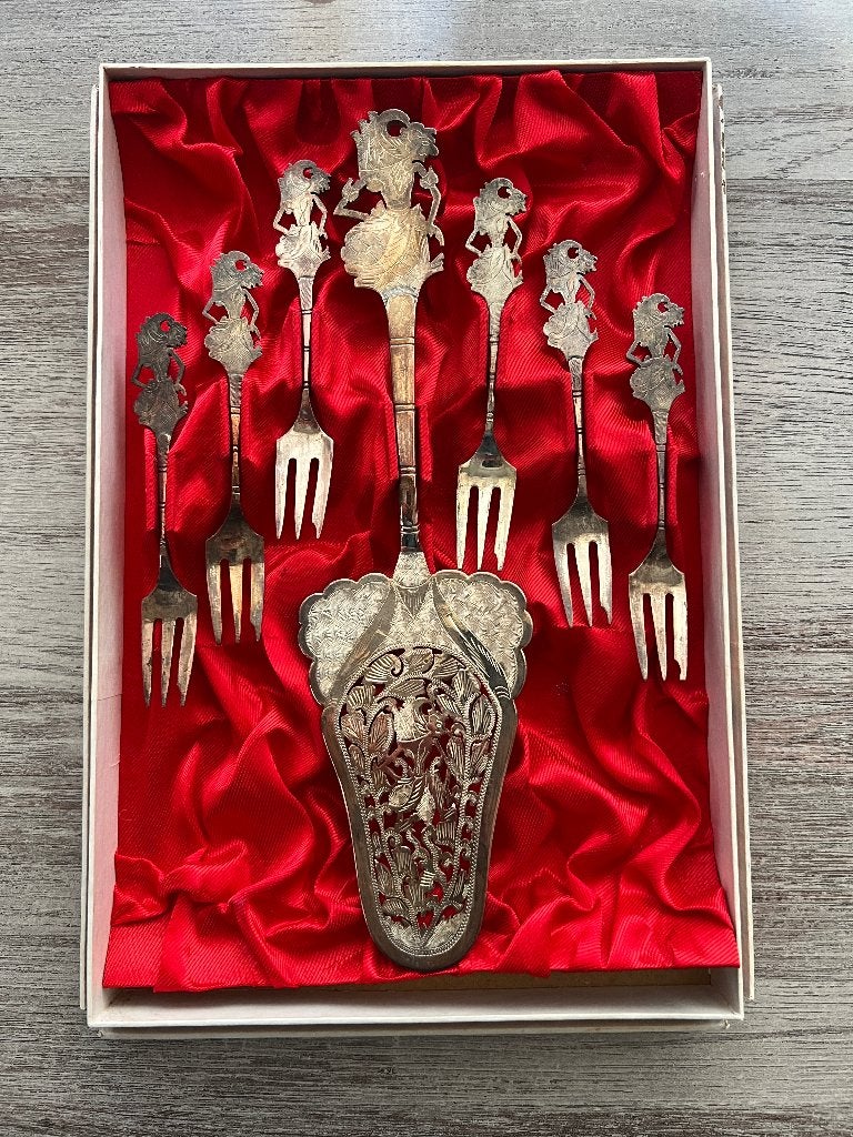Antieke Djokja Zilveren Gebakset (800), Antiek en Kunst, Ophalen, Zilver