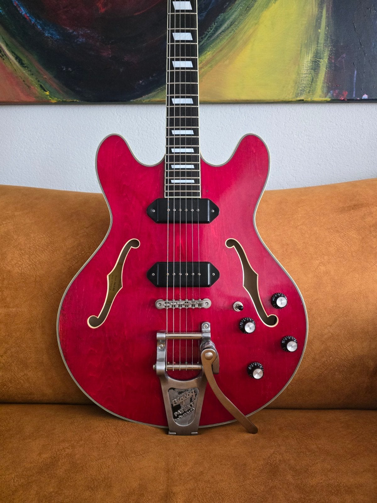 Eastman T64 Hollow Body Gitaar met Bigsby, Ophalen, Zo goed als nieuw, Semi-solid body, Overige merken