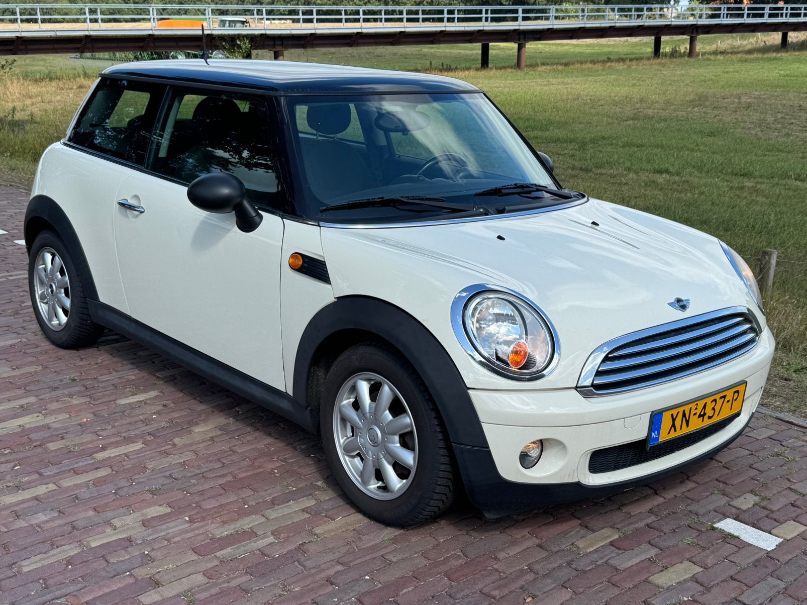 MINI ONE 1.6 Pepper | Climate control | PDC, Auto's, Voorwielaandrijving, Euro 5, 40 €/maand, Zwart