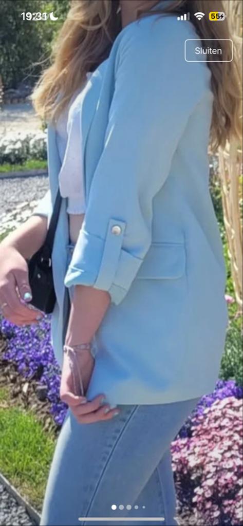 Pull&Bear lichtblauwe blazer, maat S, Kleding | Dames, Jassen | Zomer, Zo goed als nieuw, Ophalen of Verzenden