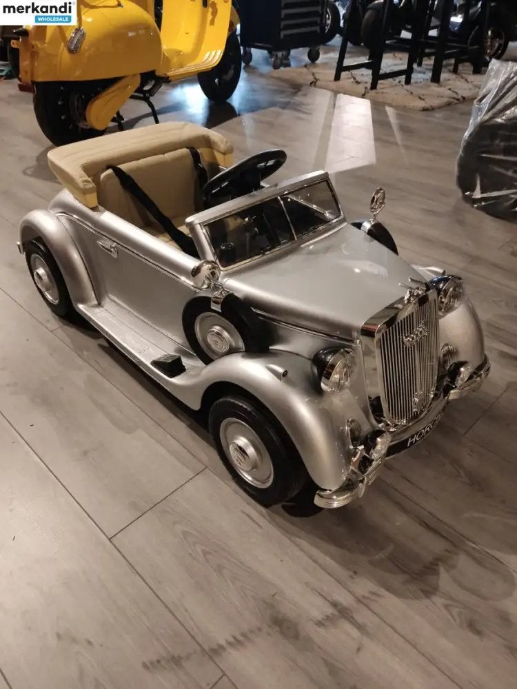 Nieuwe Grijze Accu Auto voor Kinderen of Bruiloften, Zo goed als nieuw