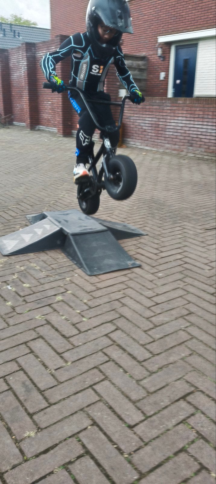 Mini Rocker met nieuwe banden + springschans, Ophalen of Verzenden, Gebruikt, Minder dan 16 inch