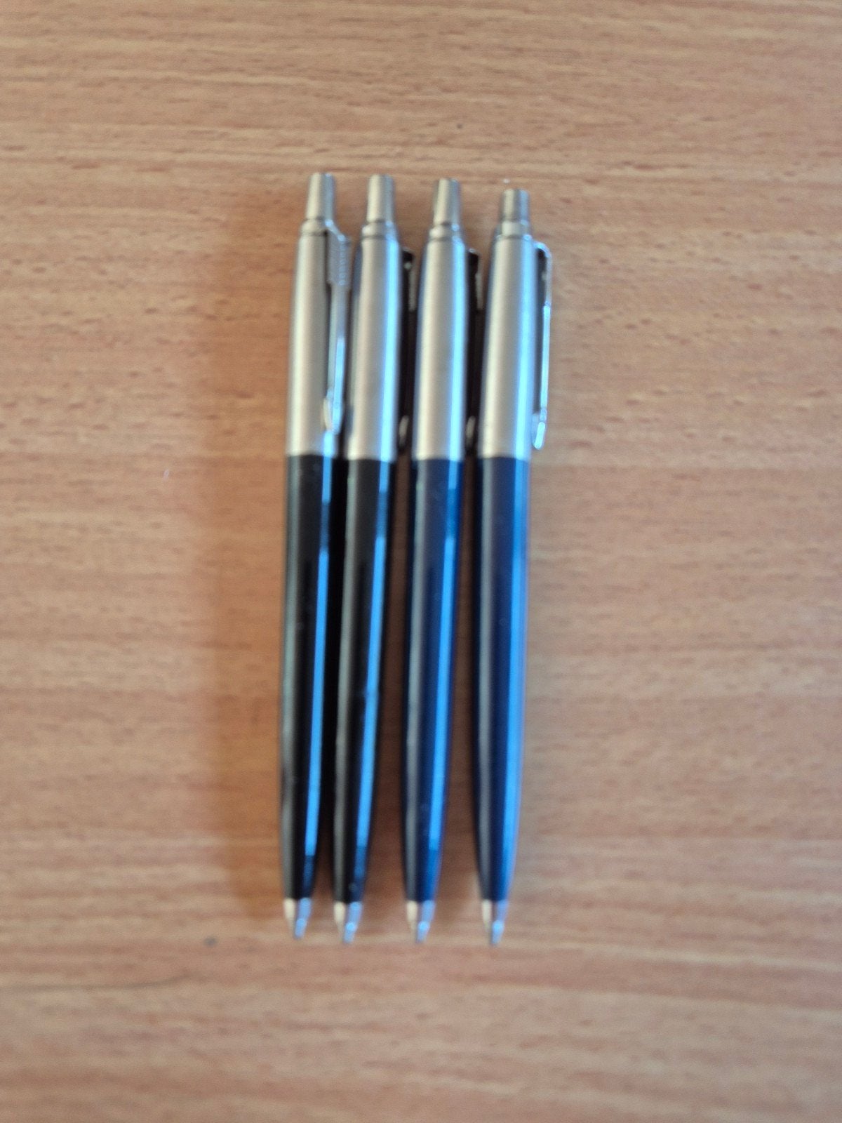 4 Parker Jotter balpennen, blauw en zwart, 1 extra gratis, Ophalen of Verzenden, Vulpen, Parker