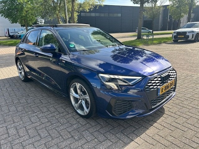 Audi A3 Sportback 30 TFSI S edition PANO CRUISE LED NAP, Automaat, Gebruikt, Euro 6, Blauw