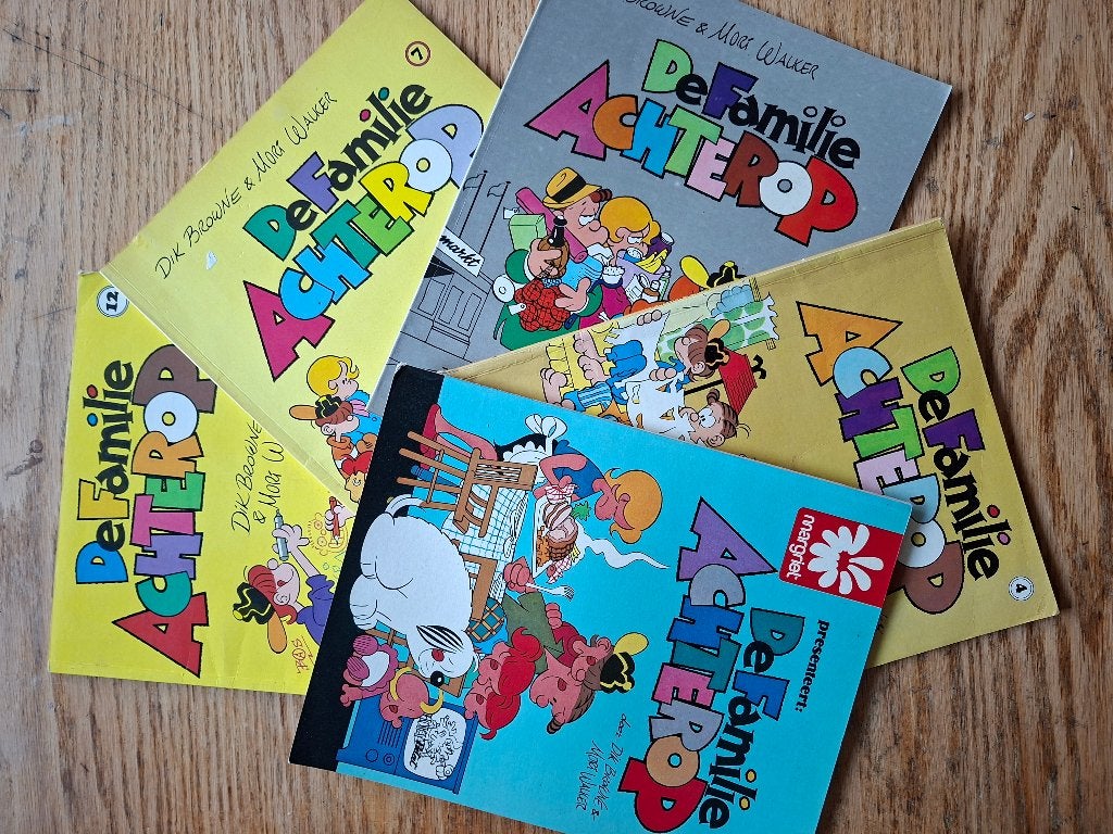 Familie Achterop 5x ook los te koop, Mort Walker Dik Browne, Boeken, Stripboeken, Gelezen, Ophalen of Verzenden, Meerdere stripboeken