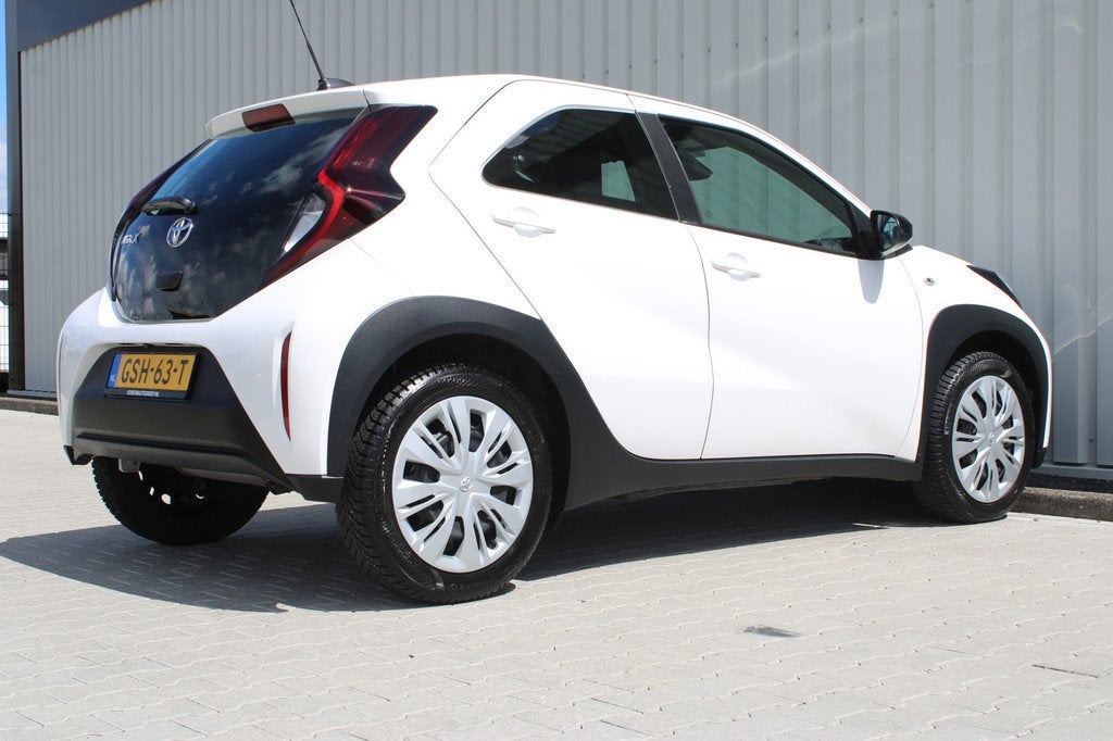 Toyota Aygo X 1.0 VVT-i MT Play | Incl. 12 maanden garantie, Auto's, Toyota, 12 maanden, Stof, Gebruikt, 920 kg