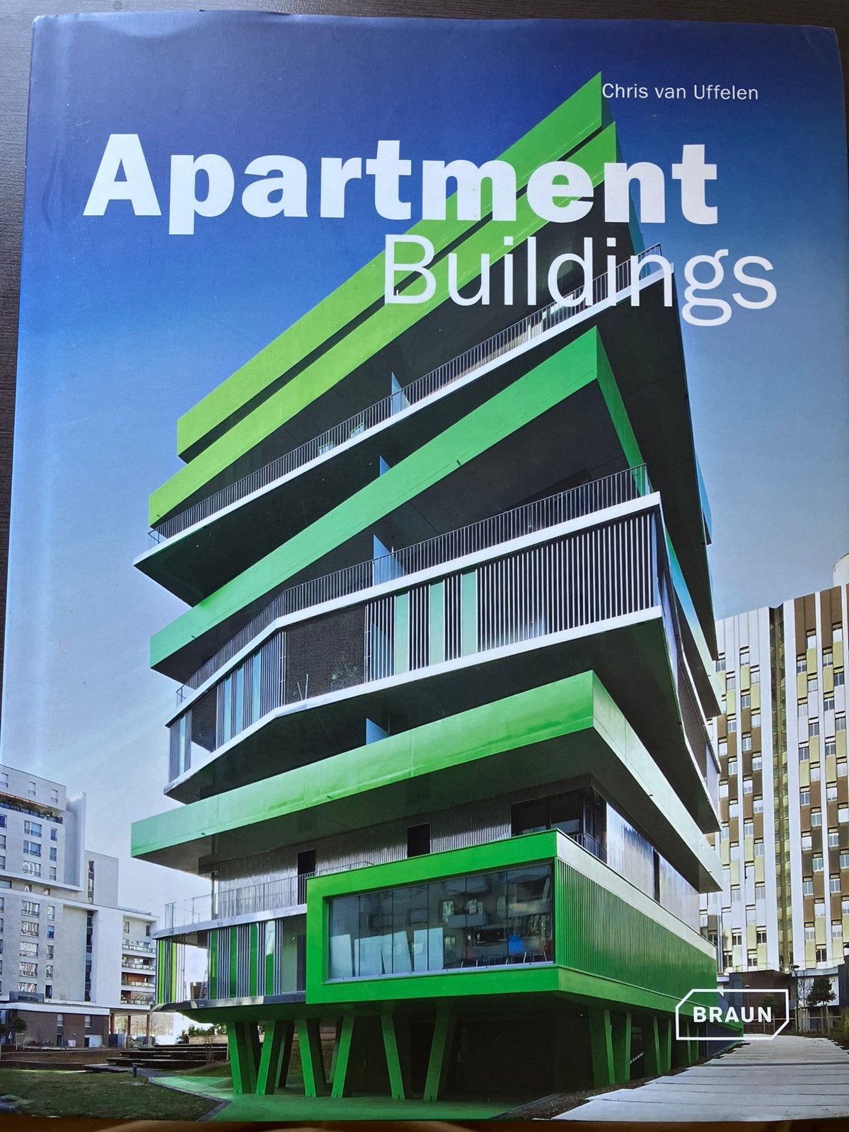 Apartment Buildings (Chris van Uffelen, 2013), Ophalen of Verzenden, Zo goed als nieuw