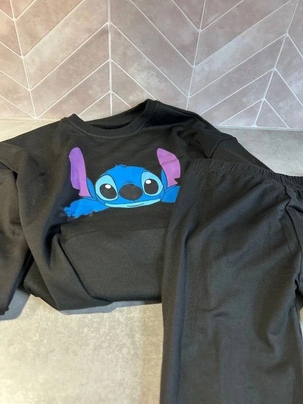 Lilo & Stitch setje zwart maat 128, Kinderen en Baby's, Kinderkleding | Maat 128, Meisje, Nieuw, Ophalen of Verzenden, Setje