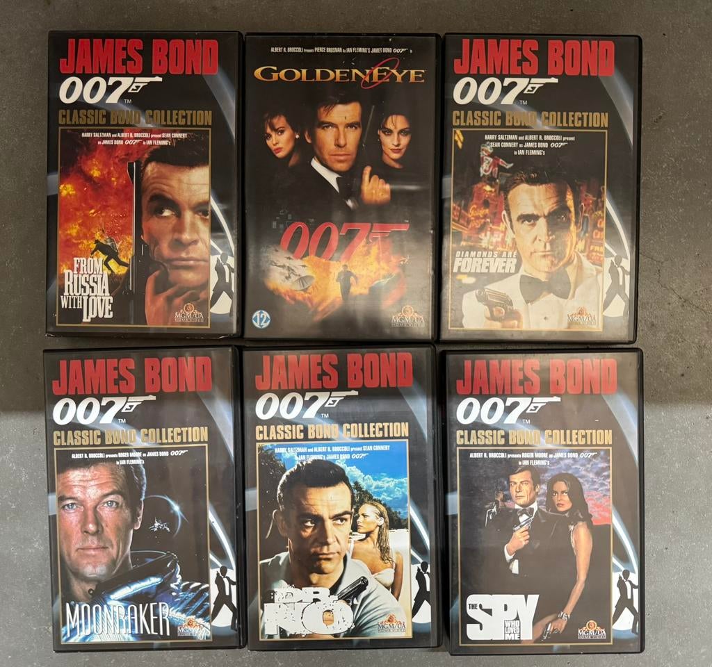 6 beroemde james bond films  klassiekers op vhs band, Cd's en Dvd's, VHS | Film, Alle leeftijden, Ophalen of Verzenden, Gebruikt