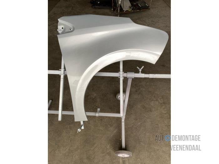 Scherm rechts-voor van een Peugeot 208 (EZRC), -, -, Nieuw, Ophalen of Verzenden